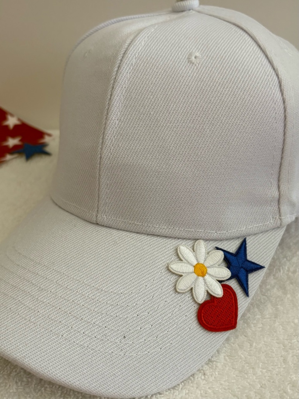 White New Flag 🇺🇸 W~Daisy star & Heart Patch front Women’s Baseball Hat Adjust
